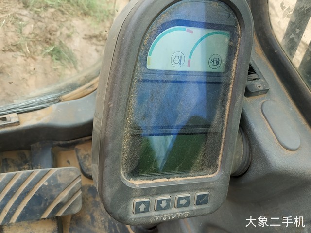 沃尔沃 EC210B 挖掘机