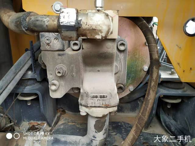 徐工 XE75D 挖掘机