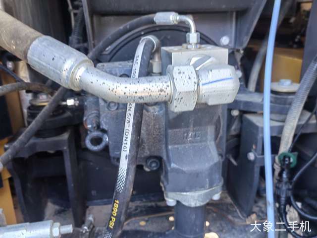 徐工 XE75G 挖掘机