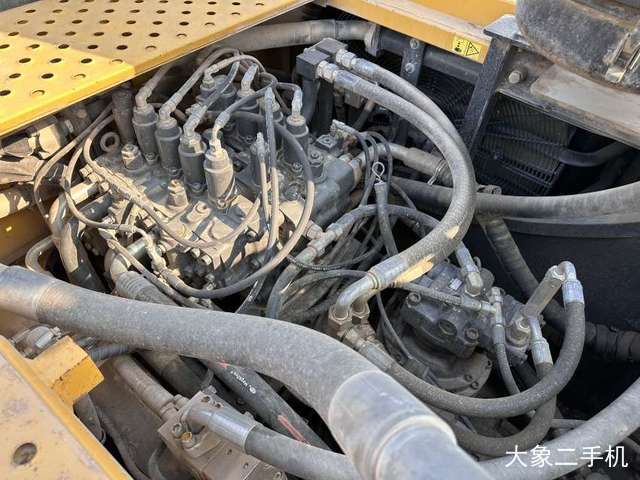 山东临工 E6500F 挖掘机