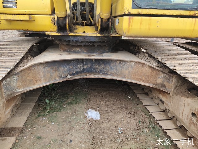 小松 PC220-8M0 挖掘机