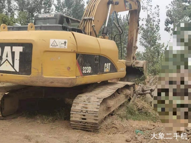 卡特彼勒 323DL 挖掘机