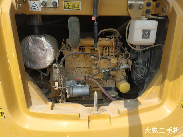 卡特彼勒 305.5E2小型液压 挖掘机