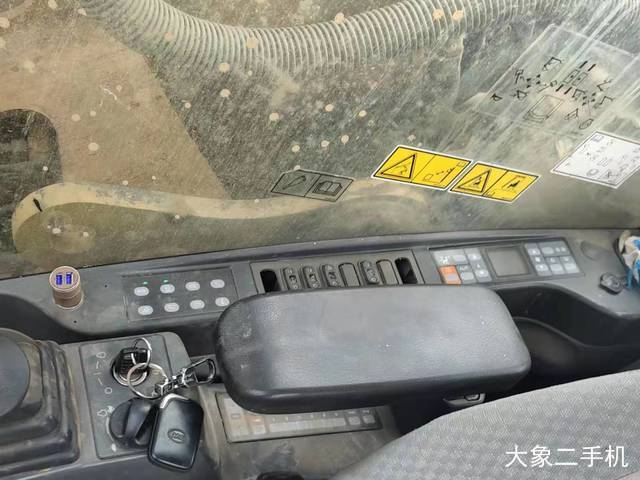 卡特彼勒 323D液压 挖掘机