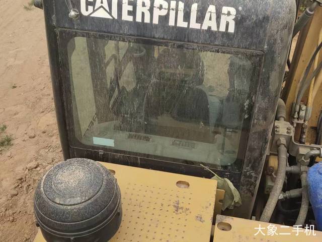 卡特彼勒 323DL 挖掘机