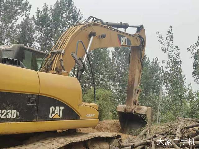 卡特彼勒 323D液压 挖掘机