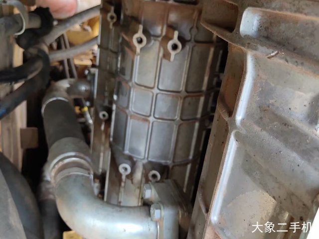 卡特彼勒 374DL 挖掘机