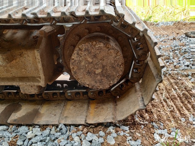 徐工 XE150D 挖掘机