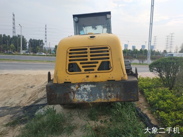 徐工 XS222 压路机