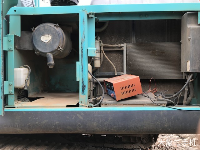 神钢 SK210LC-8 挖掘机