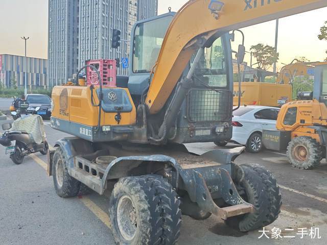 新源 XY75W-8 挖掘机