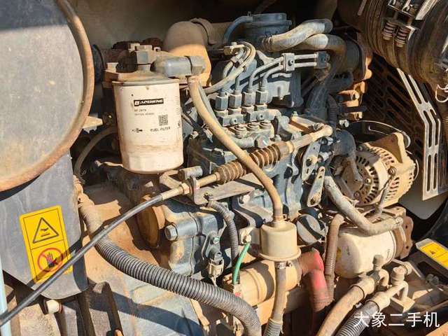 徐工 XE75D 挖掘机