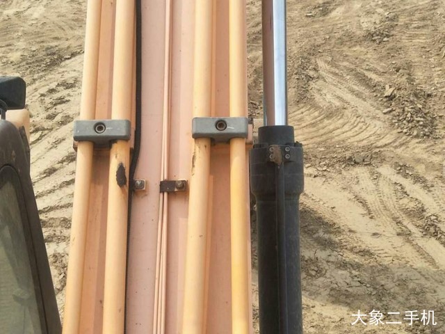 三一重工 SY215C-9 挖掘机