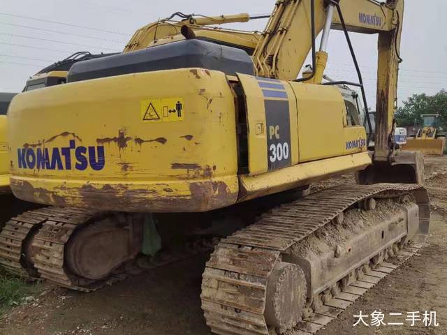 小松 PC270-7 挖掘机