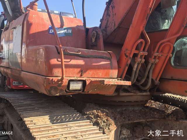 斗山 DH220-5 挖掘机