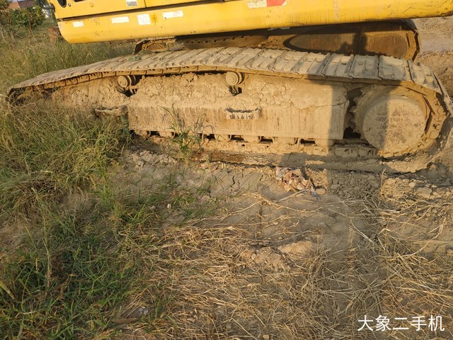 小松 PC240LC-8 挖掘机