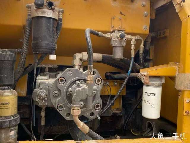 徐工 XE200DA 挖掘机