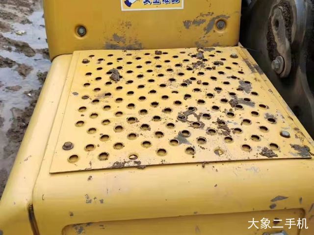 沃尔沃 EC210B 挖掘机