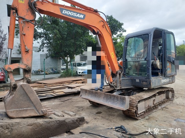 斗山 DH60-7 挖掘机