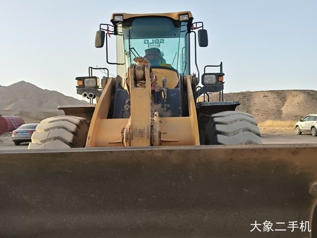 山东临工 L955F 装载机