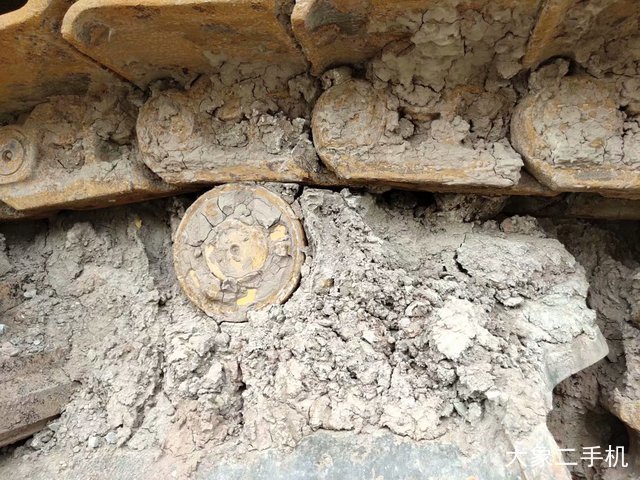 卡特彼勒 374DL 挖掘机