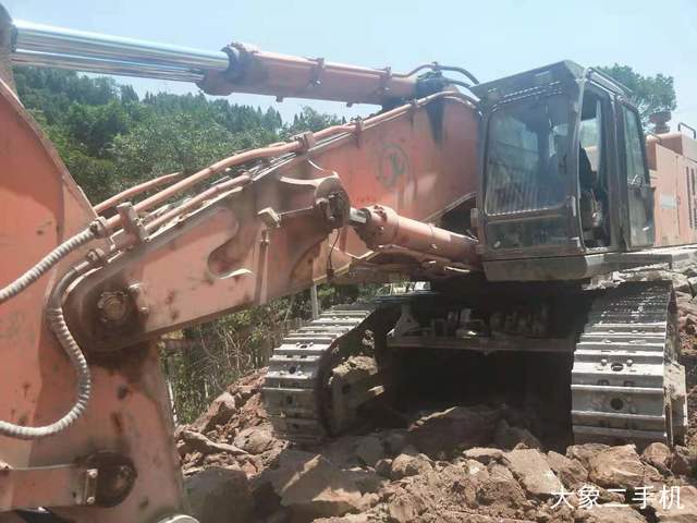 日立 ZX870H-3BE 挖掘机