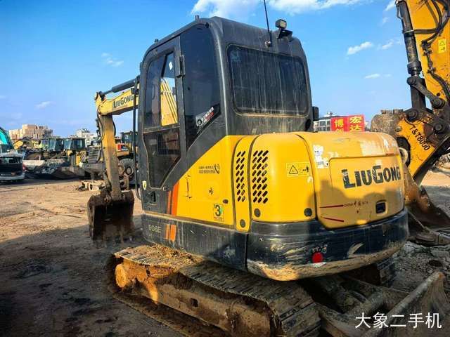 柳工 CLG906D 挖掘机