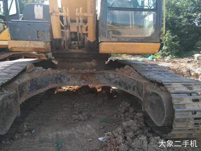 住友 SH240-5 挖掘机