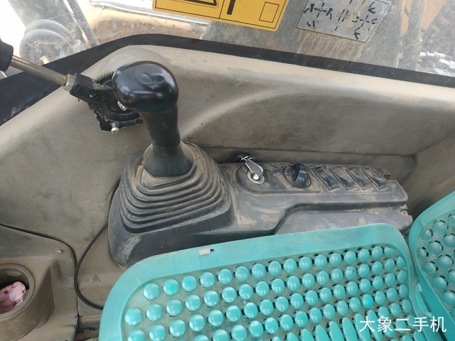 徐工 XE210 挖掘机