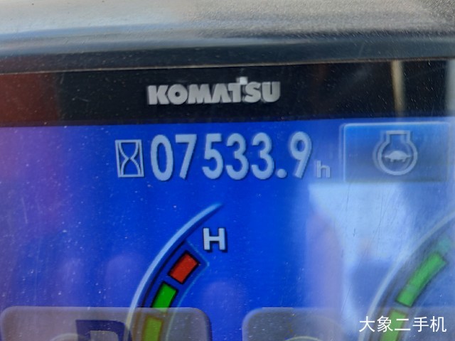 小松 PC220-8M0 挖掘机