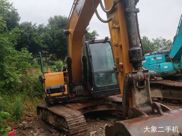 三一重工 SY135C 挖掘机