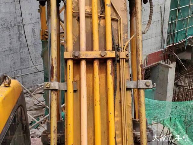 三一重工 SY135C-8 挖掘机