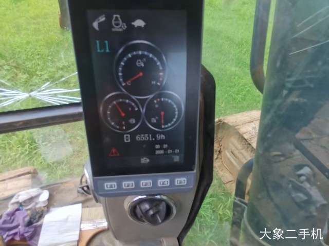 徐工 XE215D 挖掘机