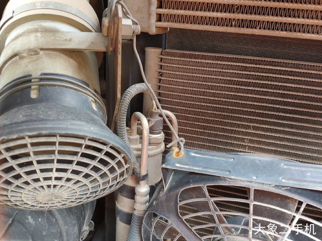 日立 ZX135US 挖掘机