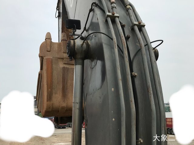 沃尔沃 EC240B 挖掘机