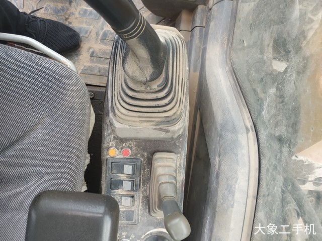 三一重工 SY65C 挖掘机