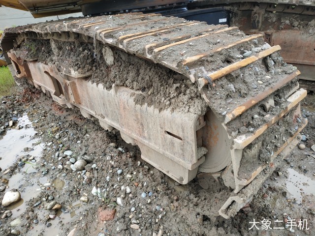 卡特彼勒 374DL 挖掘机