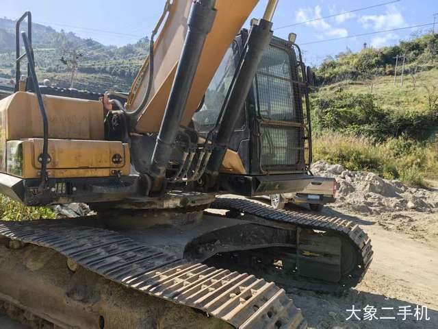 三一重工 SY245H 挖掘机