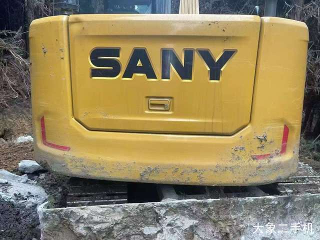 三一重工 SY75C 挖掘机