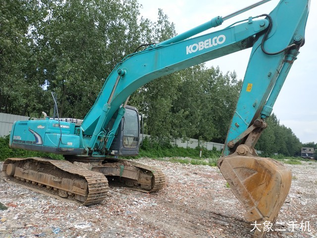 神钢 SK260LC-8 挖掘机