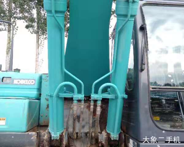 神钢 SK260LC-8 挖掘机