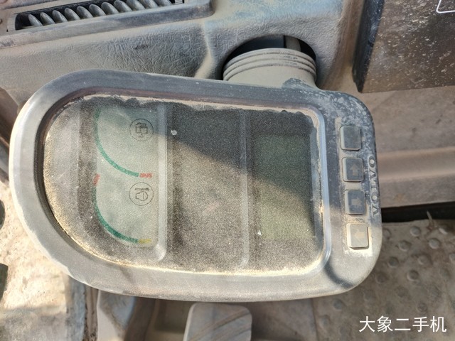 沃尔沃 EC290BLC 挖掘机