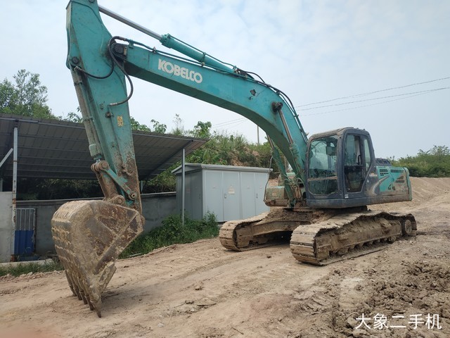 神钢 SK260LC-8 挖掘机