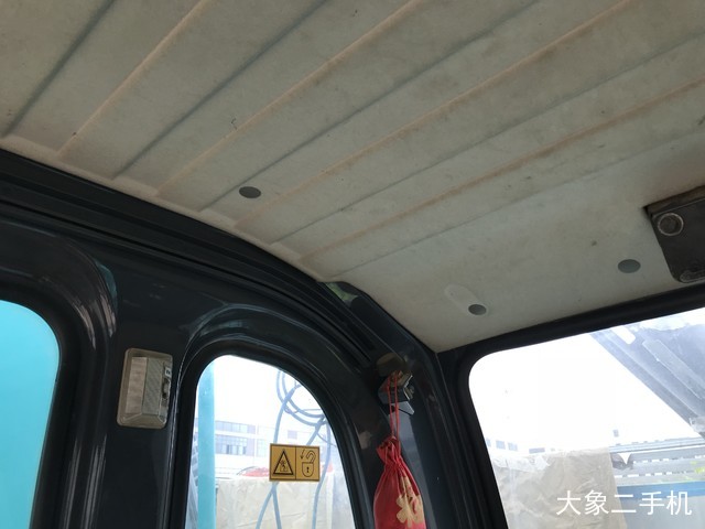 神钢 SK210LC-8 挖掘机