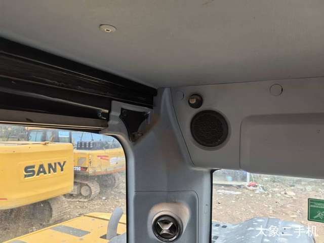 三一重工 SY135C 挖掘机