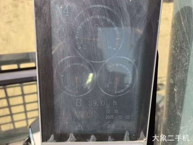 徐工 XE240D 挖掘机