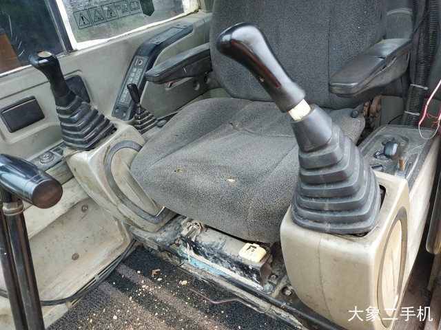 现代 R55-7 挖掘机