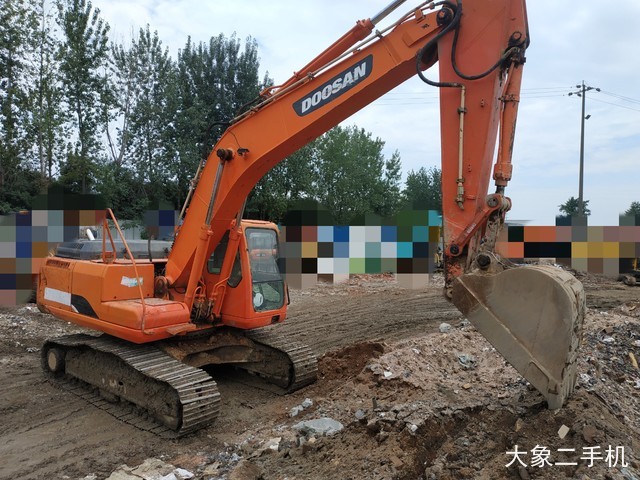 斗山 DH215-9 挖掘机