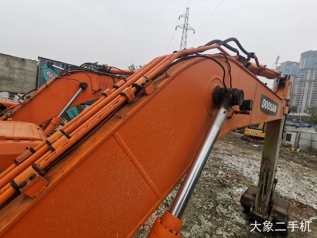 斗山 DH220LC-9E 挖掘机