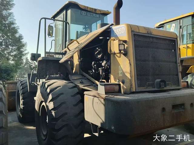 山工 SEM655D 装载机